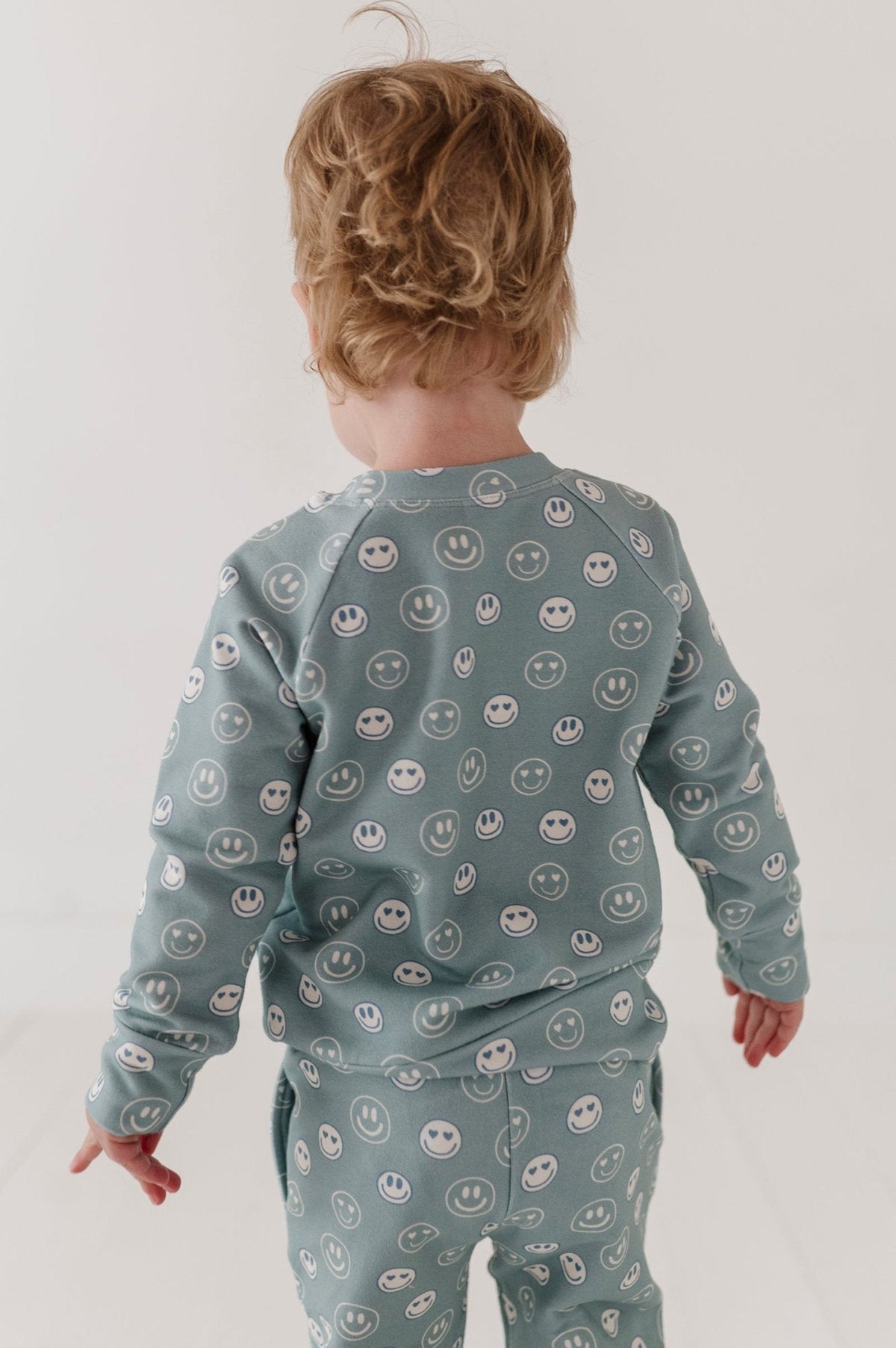 Boys Raglan Sweatshirt in Heart Eyes